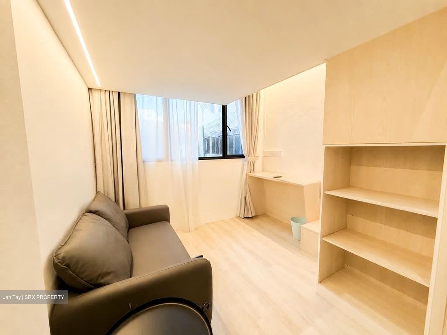 East Coast Road (D15), Apartment #564052161